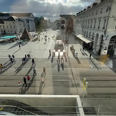 Am Markt 3*