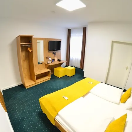 Hotel Am Markt 3*